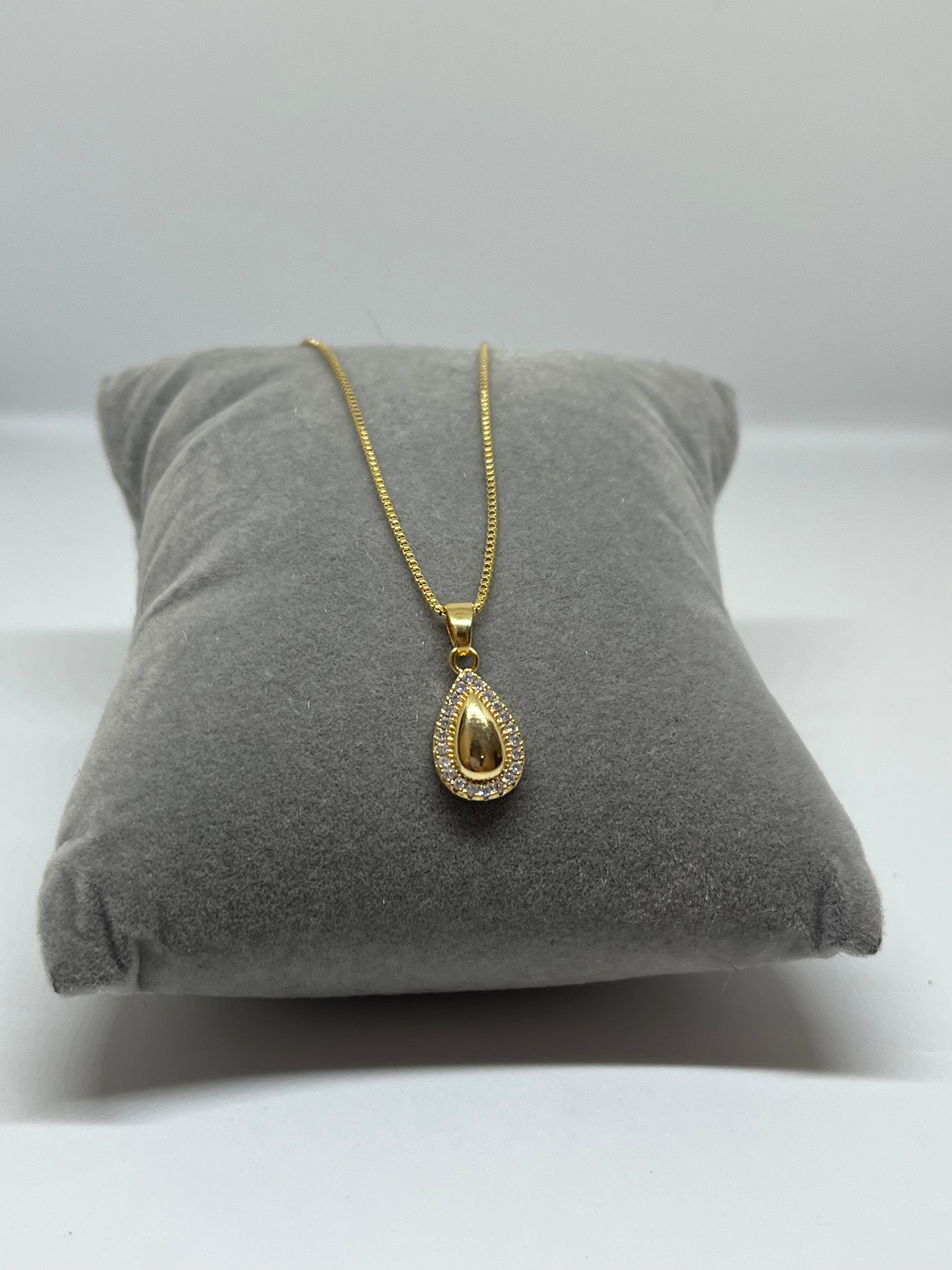 Colar Gota Cravejada